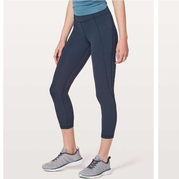 Lululemon Time To Sweat Crop 23" Navy Blue Leggings Sz 4 - Picture 1 of 9
